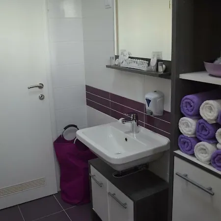Mela Apartman Posedarje