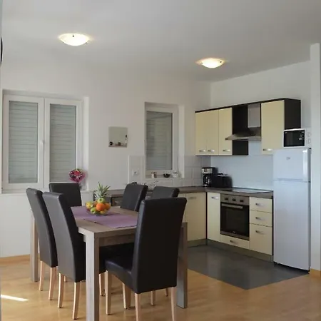 Apartman Mela *